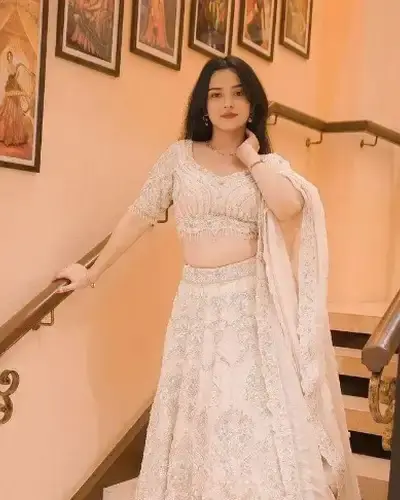 Escort Kolayat